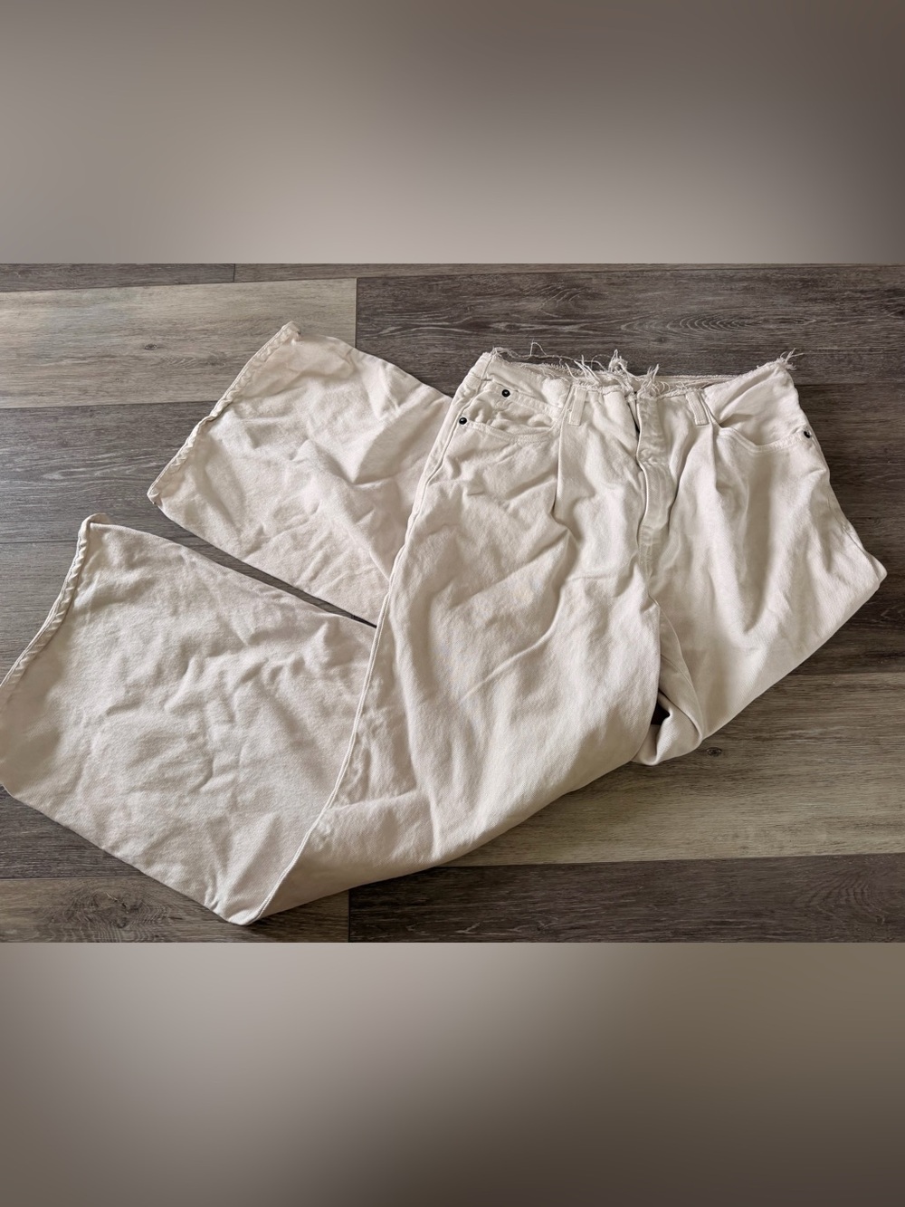 SLVRLAKE Taylor White Wide Leg Jeans - Size 6/8